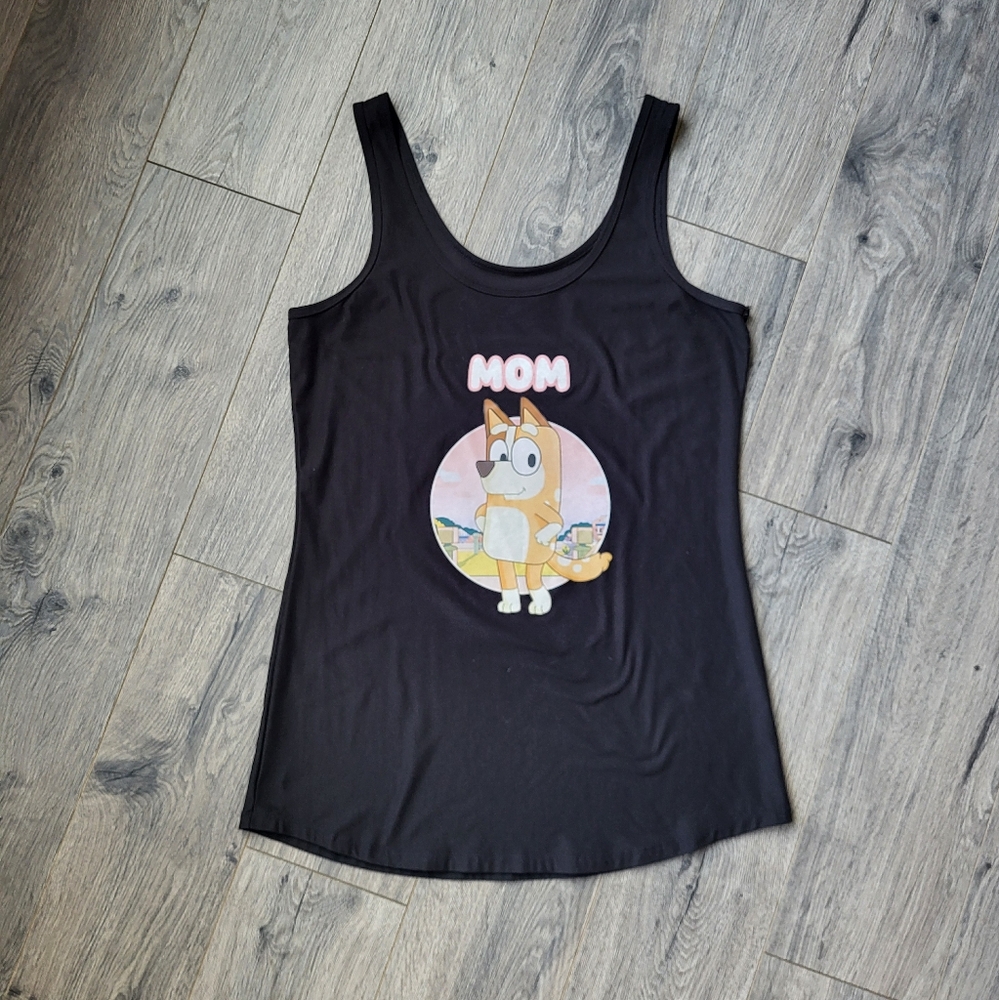 No Boundaries Bluey Mom Tank Top Black {XL}